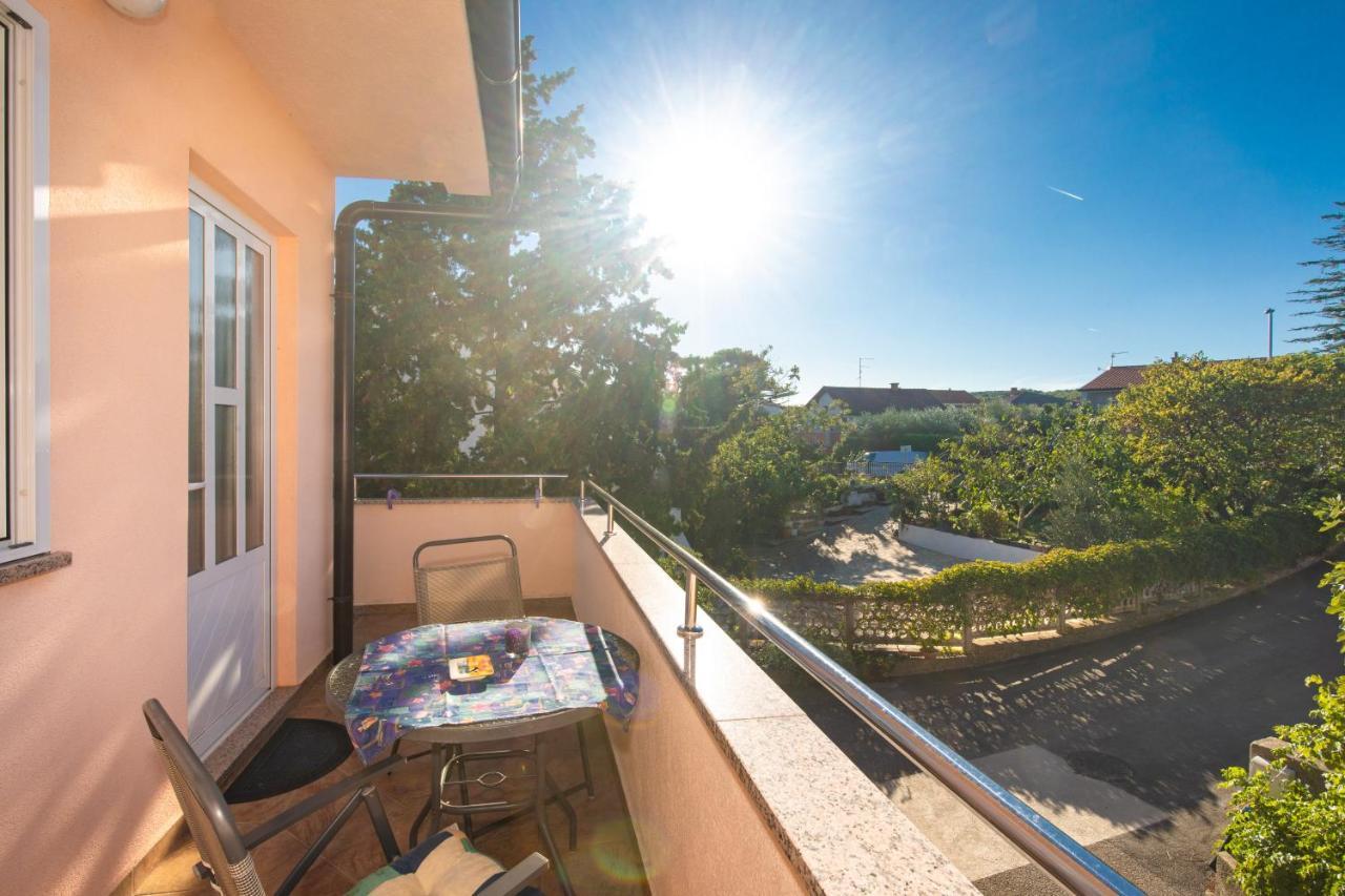 1-Bedroom Apartment In Krk - Steps From The Beach! Krk Town Kültér fotó